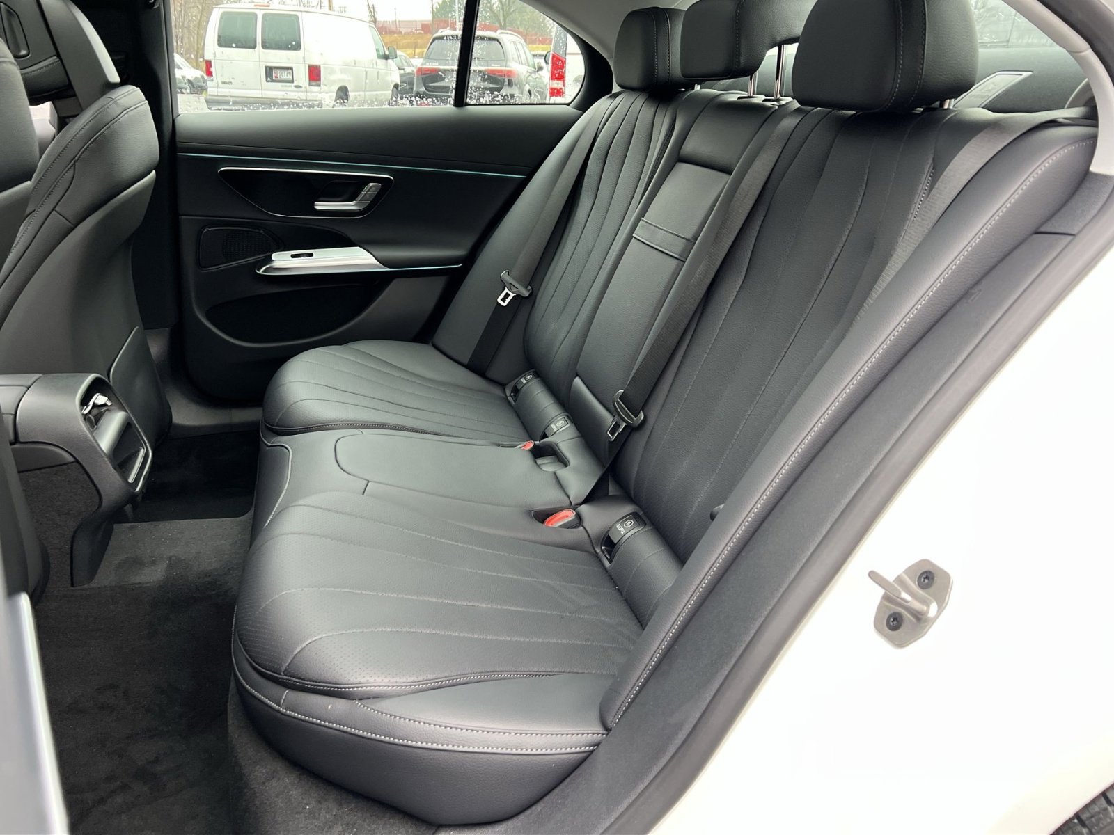 New 2026 Mercedes-Benz E 350 4MATIC Sedan image 23