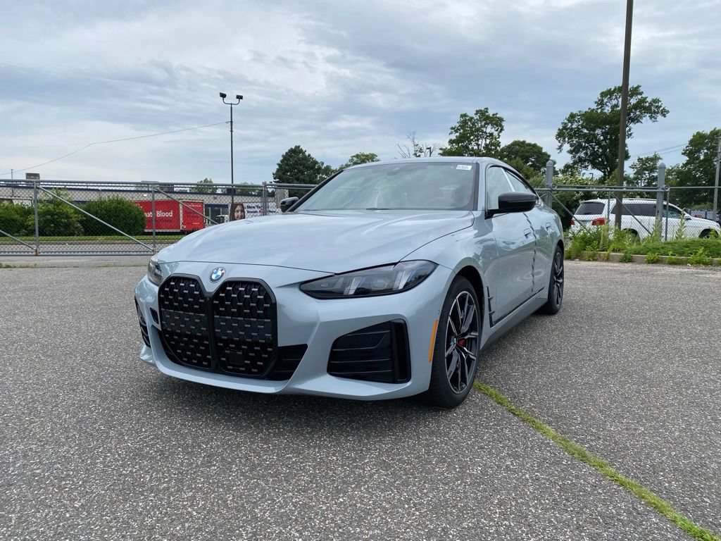 New 2026 BMW 430i xDrive w/ M Sport Package AWD/4WD image 1