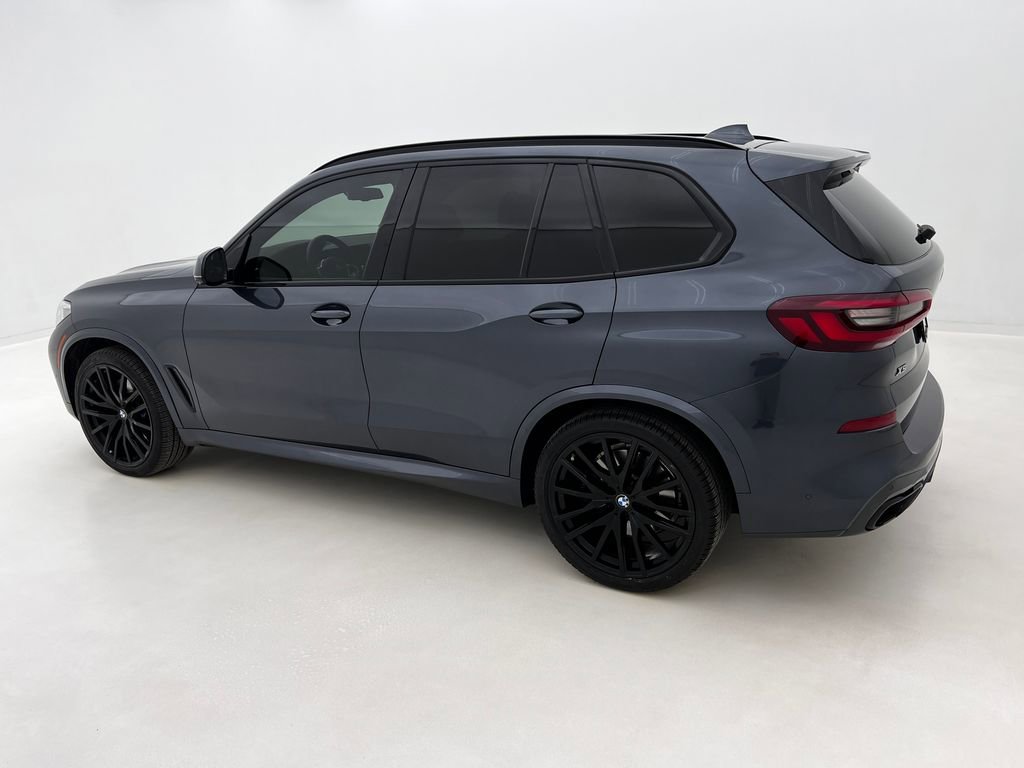 Used 2021 BMW X5 M50i w/ Executive Package image 10