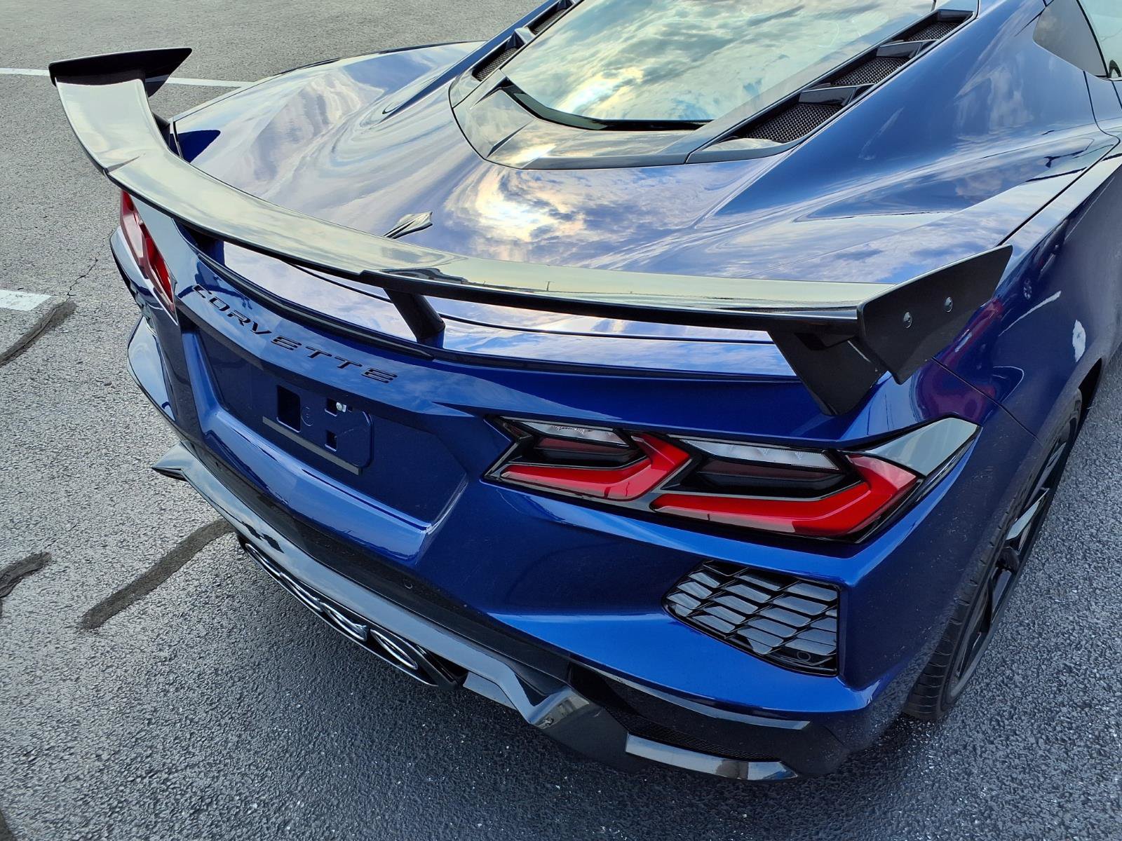 New 2027 Chevrolet Corvette Stingray Coupe w/ Z51 Performance Package RWD image 28