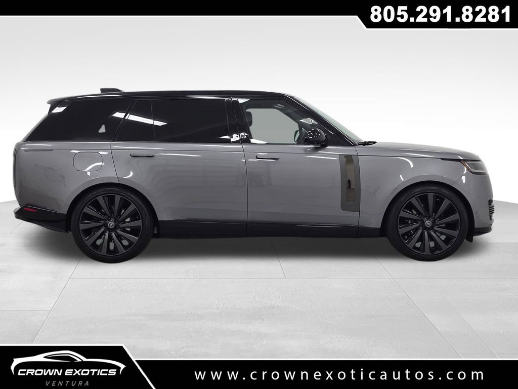 Used 2024 Land Rover Range Rover SV AWD/4WD image 8