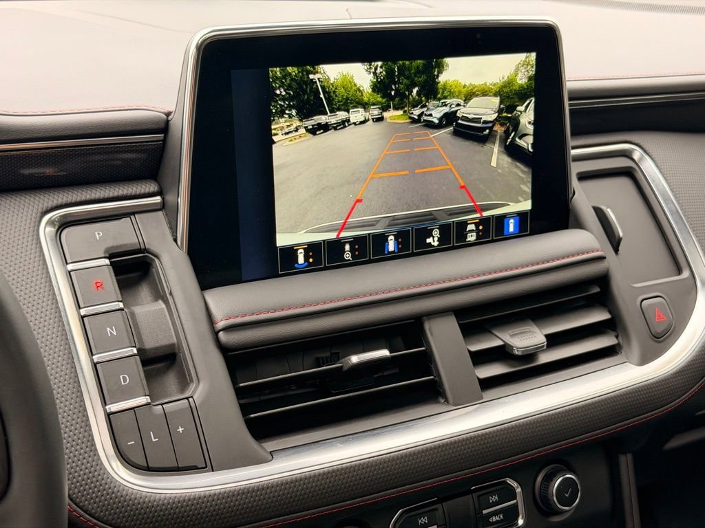 Used 2023 Chevrolet Suburban RST w/ Luxury Package AWD/4WD image 33