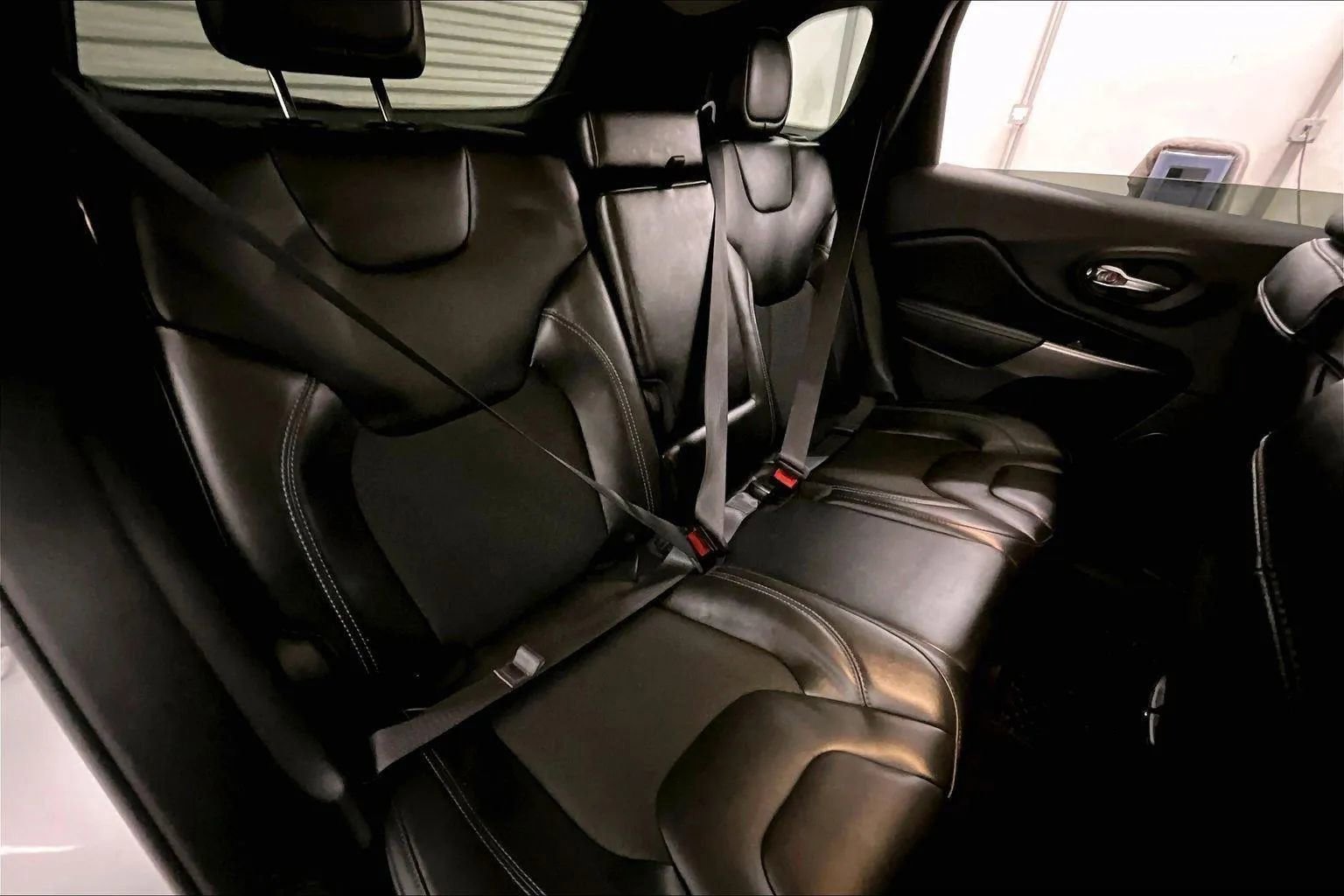 Used 2020 Jeep Cherokee Latitude Plus w/ Cold Weather Group image 26