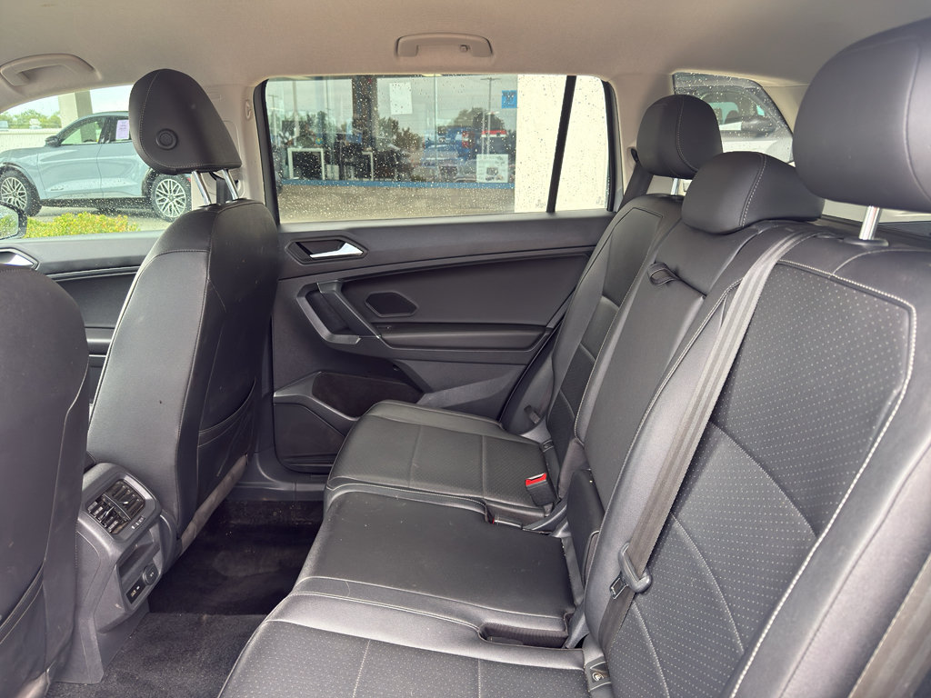 Used 2020 Volkswagen Tiguan SE AWD/4WD image 13