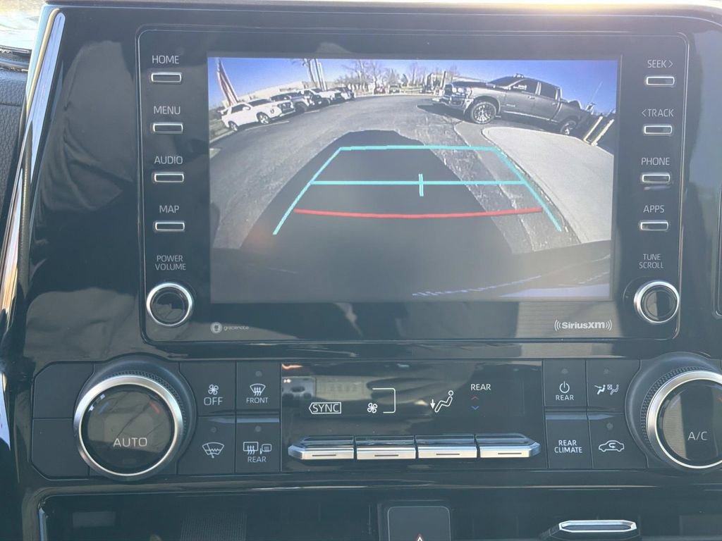 Used 2022 Toyota Highlander L image 33