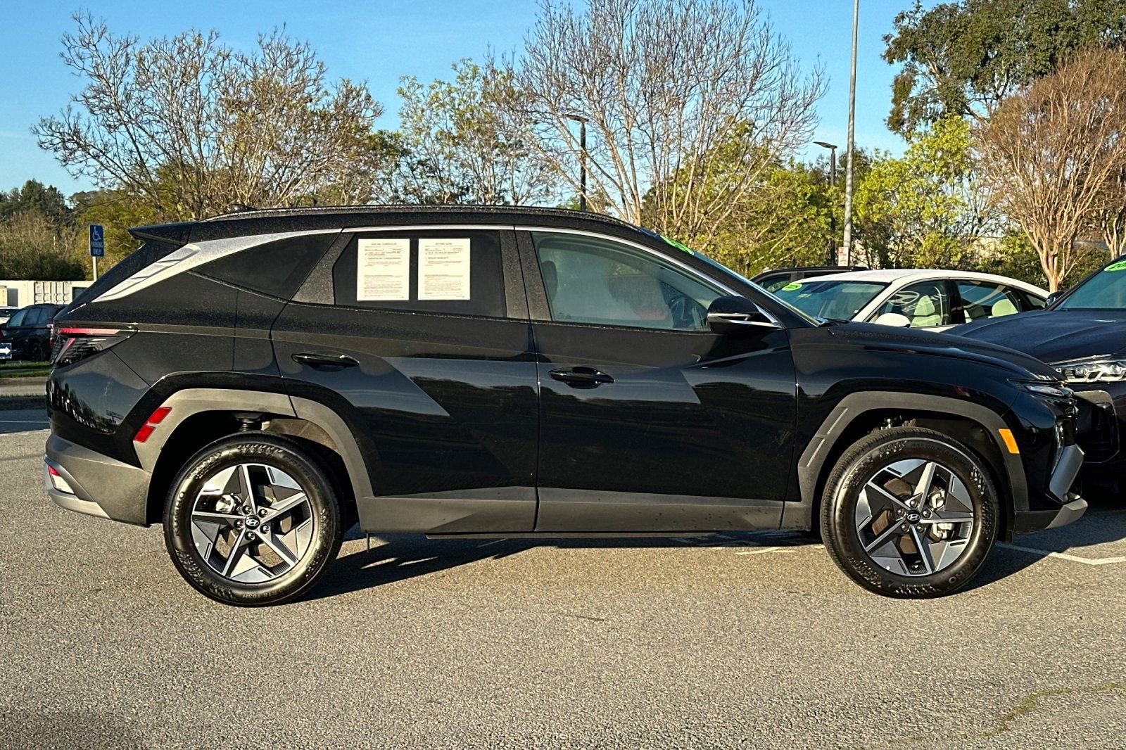 Certified 2025 Hyundai Tucson SEL image 3