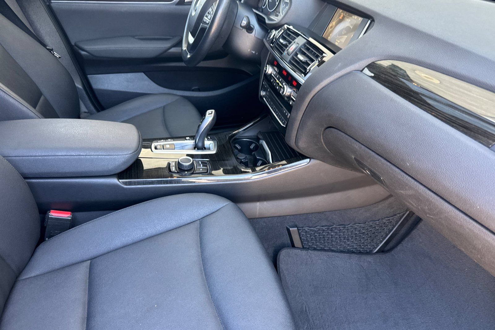 Used 2017 BMW X3 xDrive28i AWD/4WD image 17