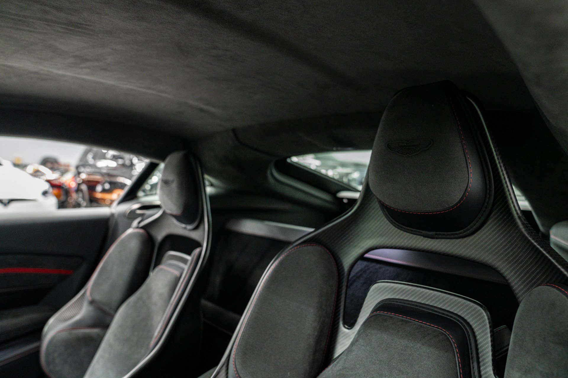 Used 2023 Aston Martin V8 Vantage Coupe RWD image 17