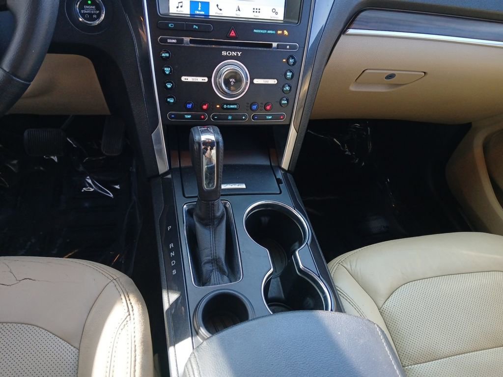 Used 2017 Ford Explorer Limited image 15