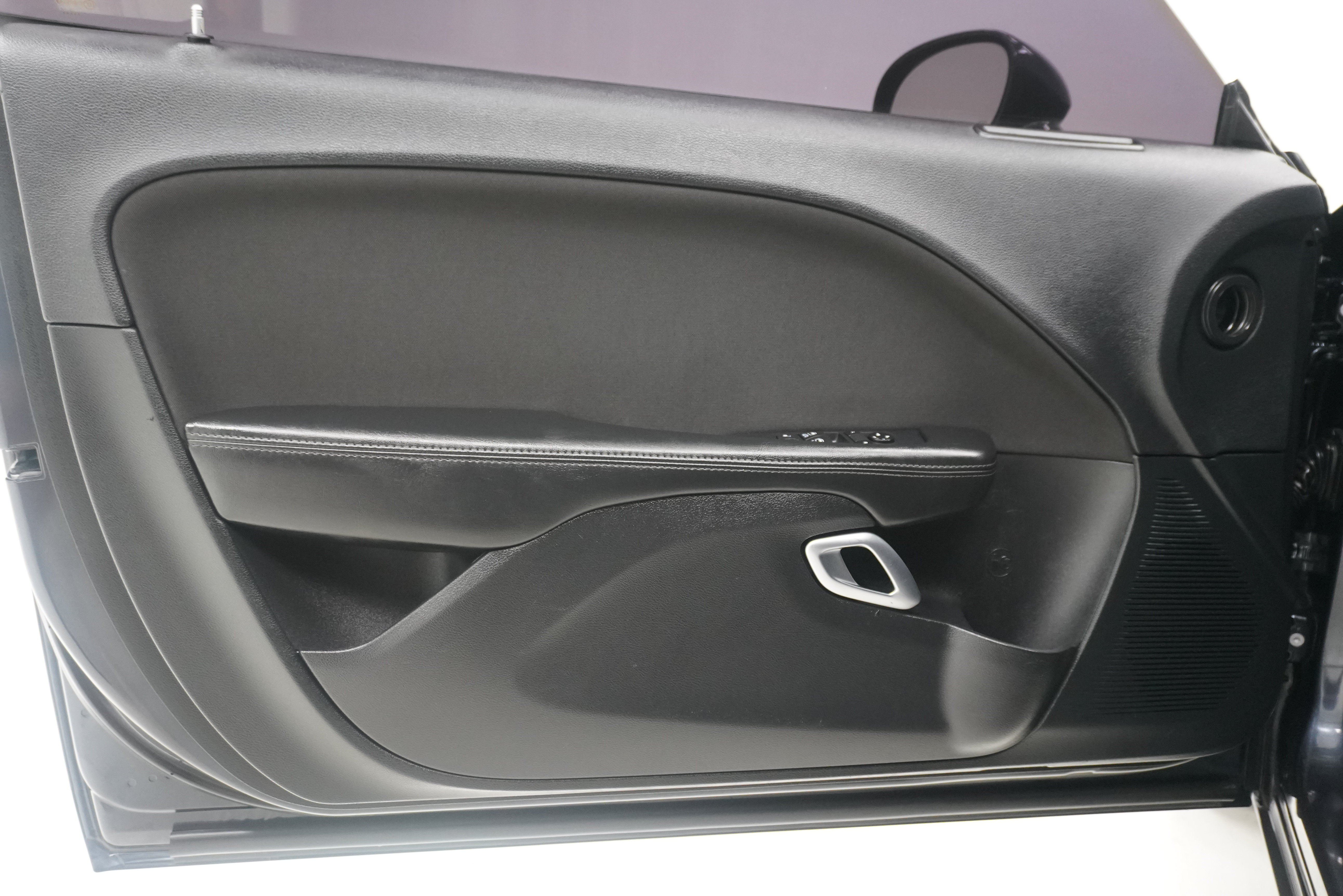 Used 2019 Dodge Challenger SXT RWD image 13