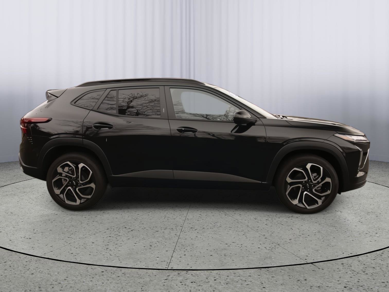 Used 2025 Chevrolet Trax RS w/ Sunroof Package image 22