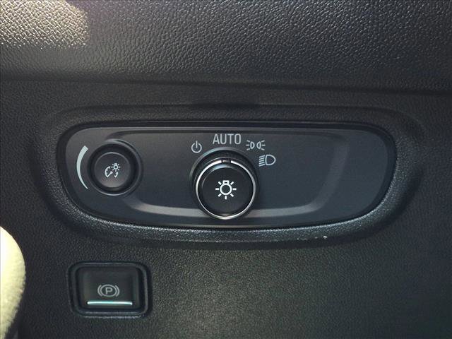Used 2024 GMC Terrain SLE FWD image 15