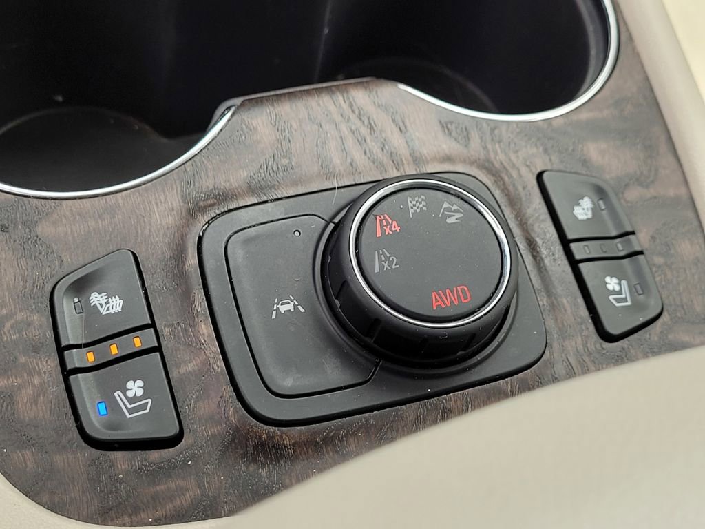 Used 2023 GMC Acadia Denali AWD/4WD image 26