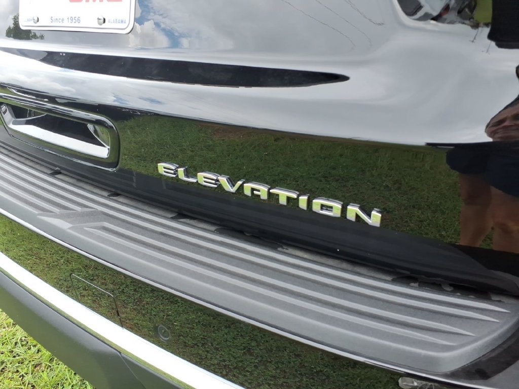 New 2026 GMC Yukon XL Elevation AWD/4WD image 10