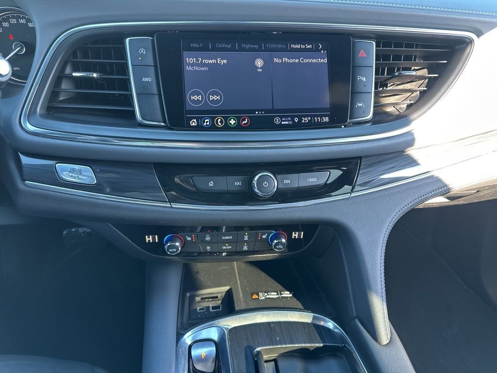 Used 2022 Buick Enclave Essence image 41