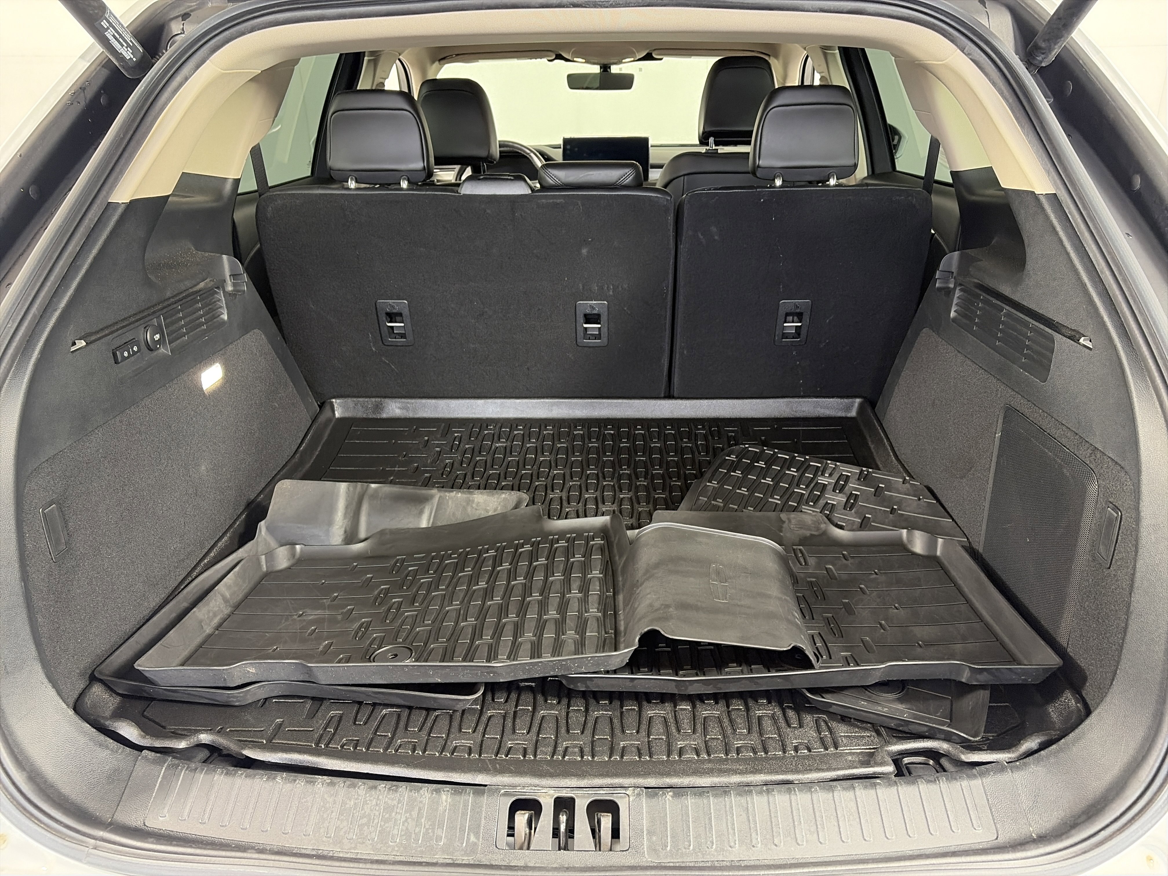 Used 2021 Lincoln Nautilus AWD w/ Equipment Group 101A image 14