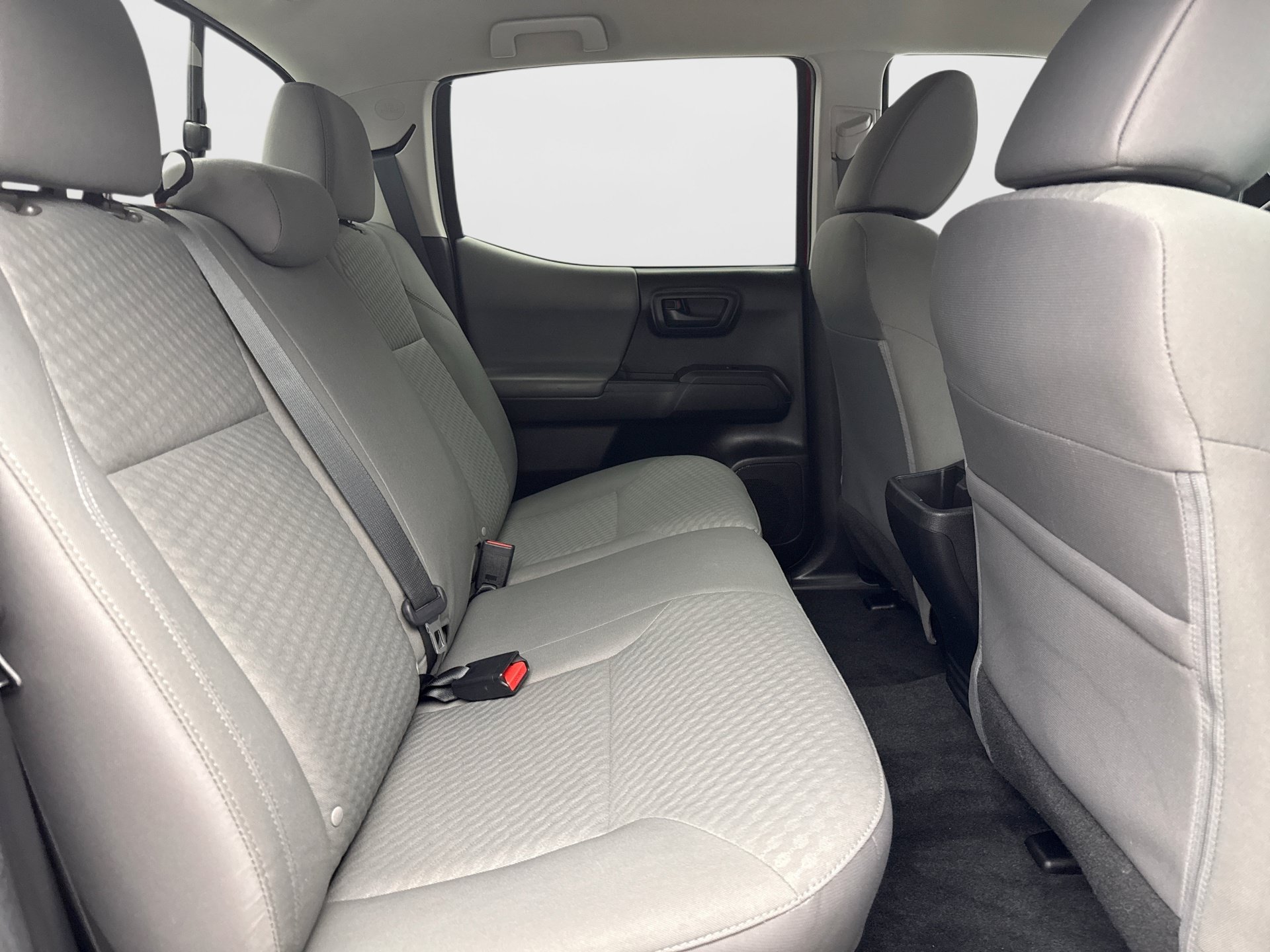 Used 2022 Toyota Tacoma SR AWD/4WD image 17