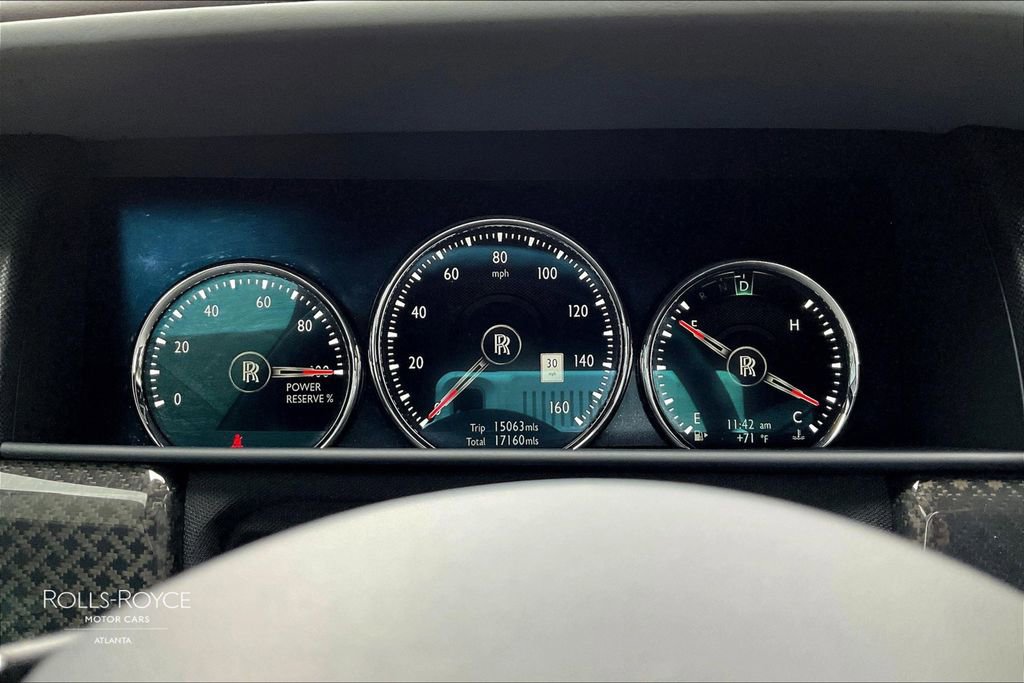 Certified 2022 Rolls-Royce Cullinan Black Badge w/ Dark Exterior Package image 17