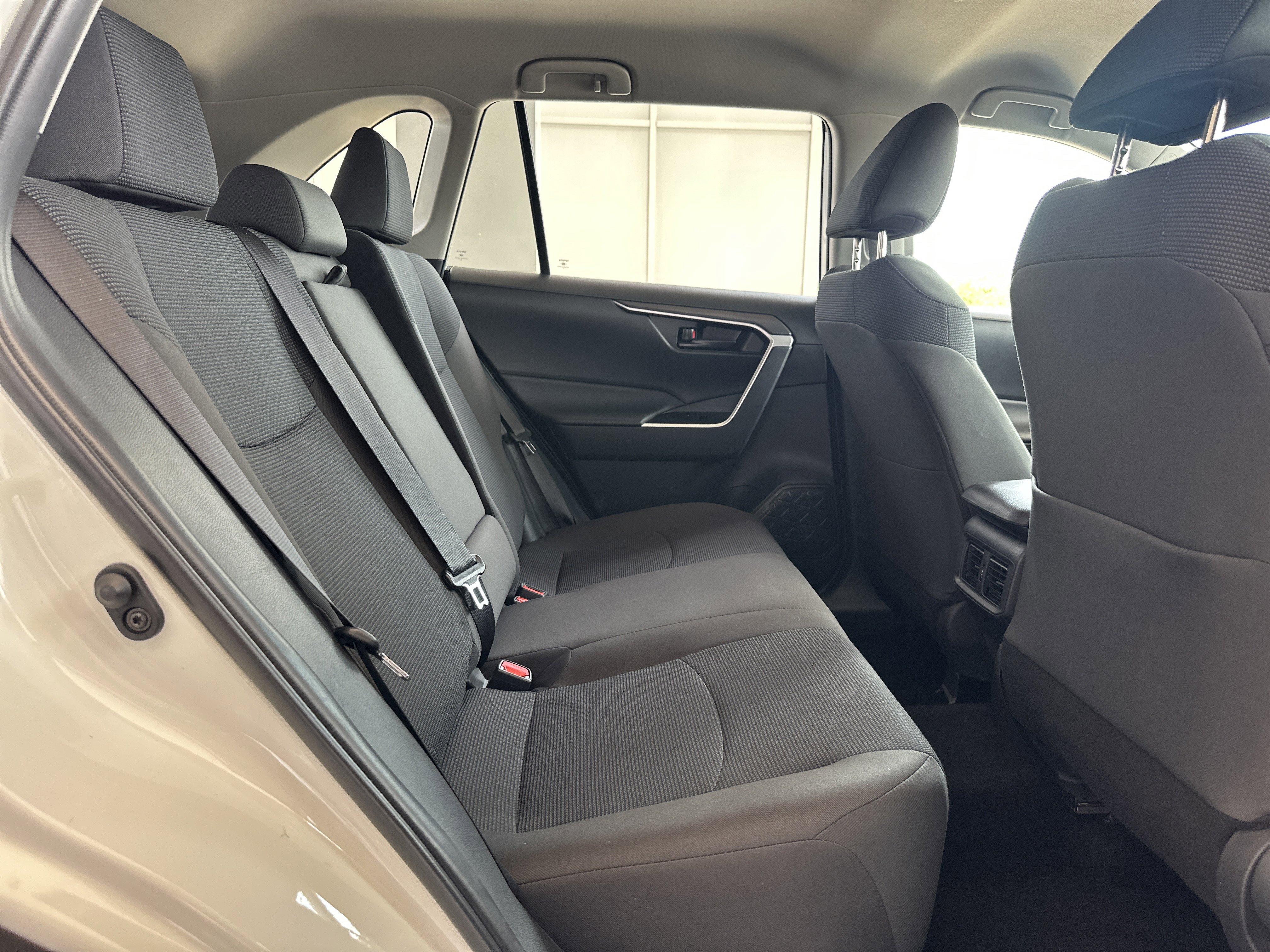 Certified 2025 Toyota RAV4 LE AWD/4WD image 17