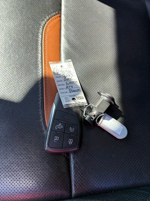 Used 2023 GMC Sierra 1500 AT4 w/ Technology Package AWD/4WD image 6