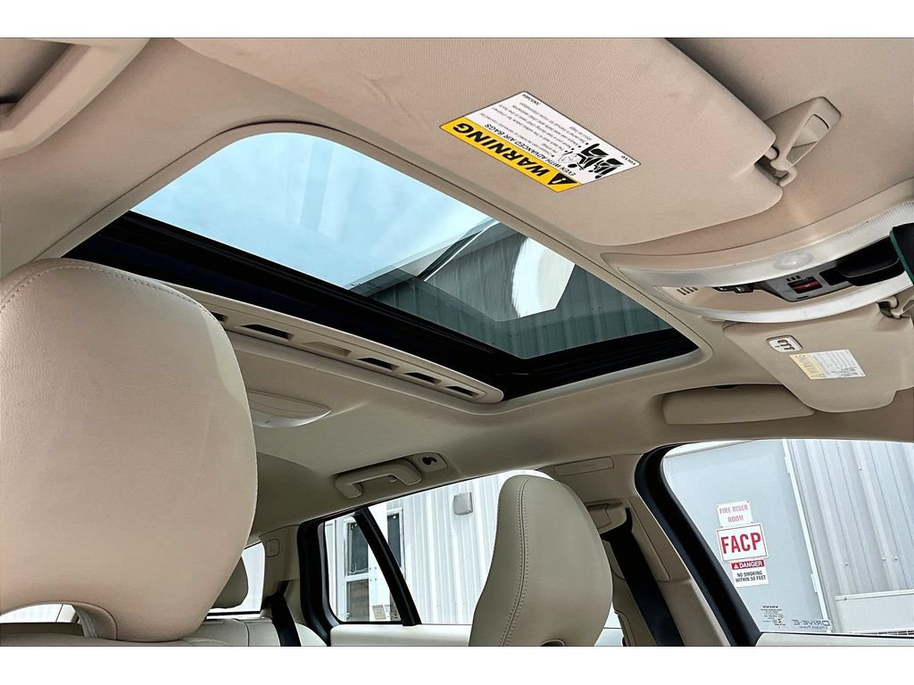 Used 2015 Volvo V60 T5 Premier FWD image 22