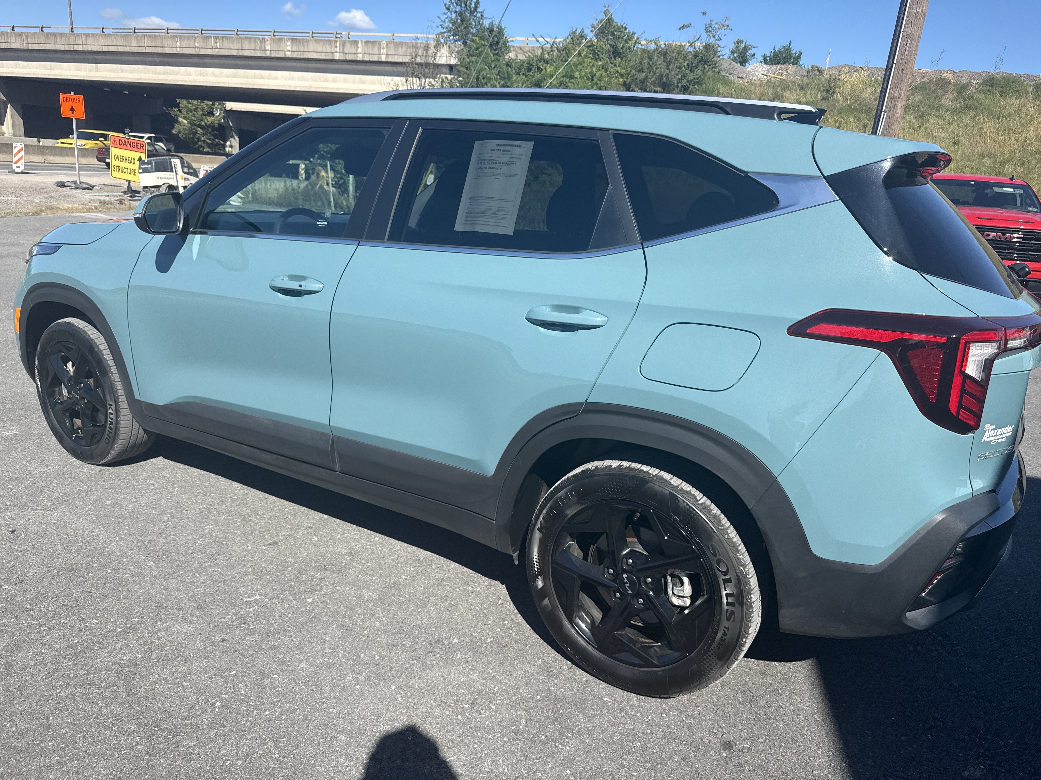 Used 2026 Kia Seltos EX w/ EX Sunroof Package AWD/4WD image 8