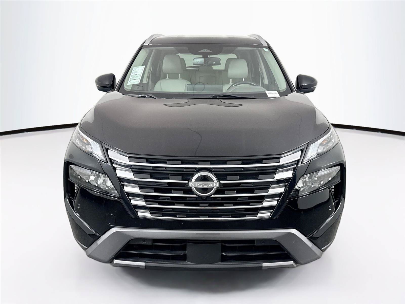 Used 2024 Nissan Rogue SL AWD/4WD image 9