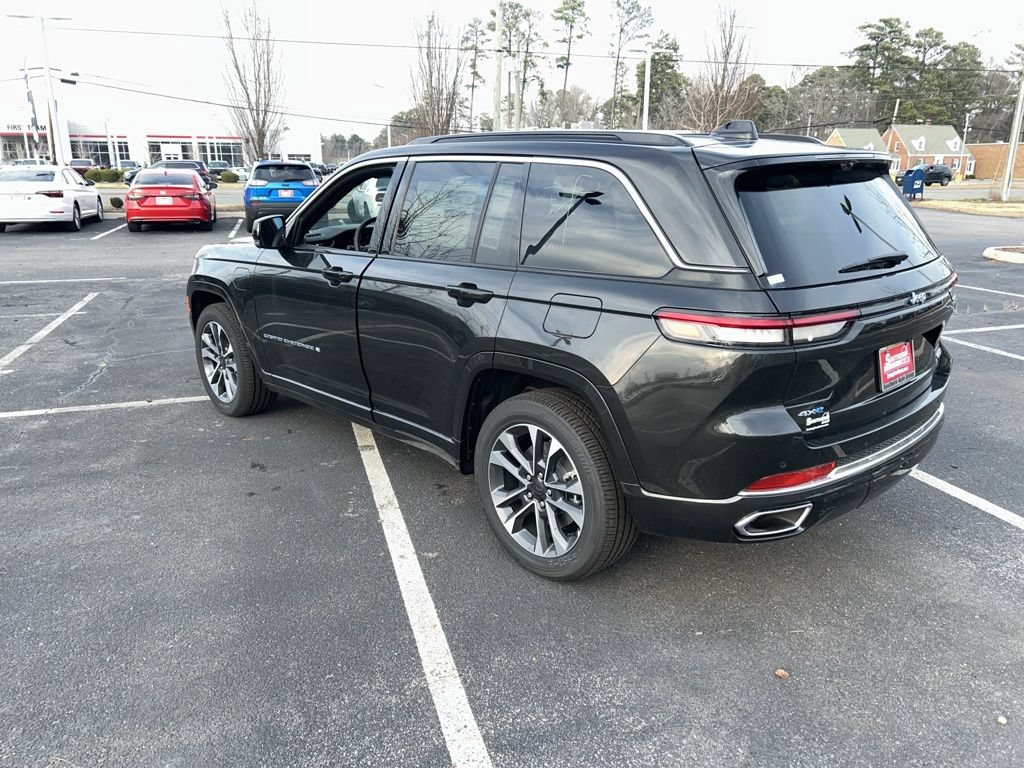 New 2024 Jeep Grand Cherokee Overland w/ Advanced Protech Group III AWD/4WD image 7