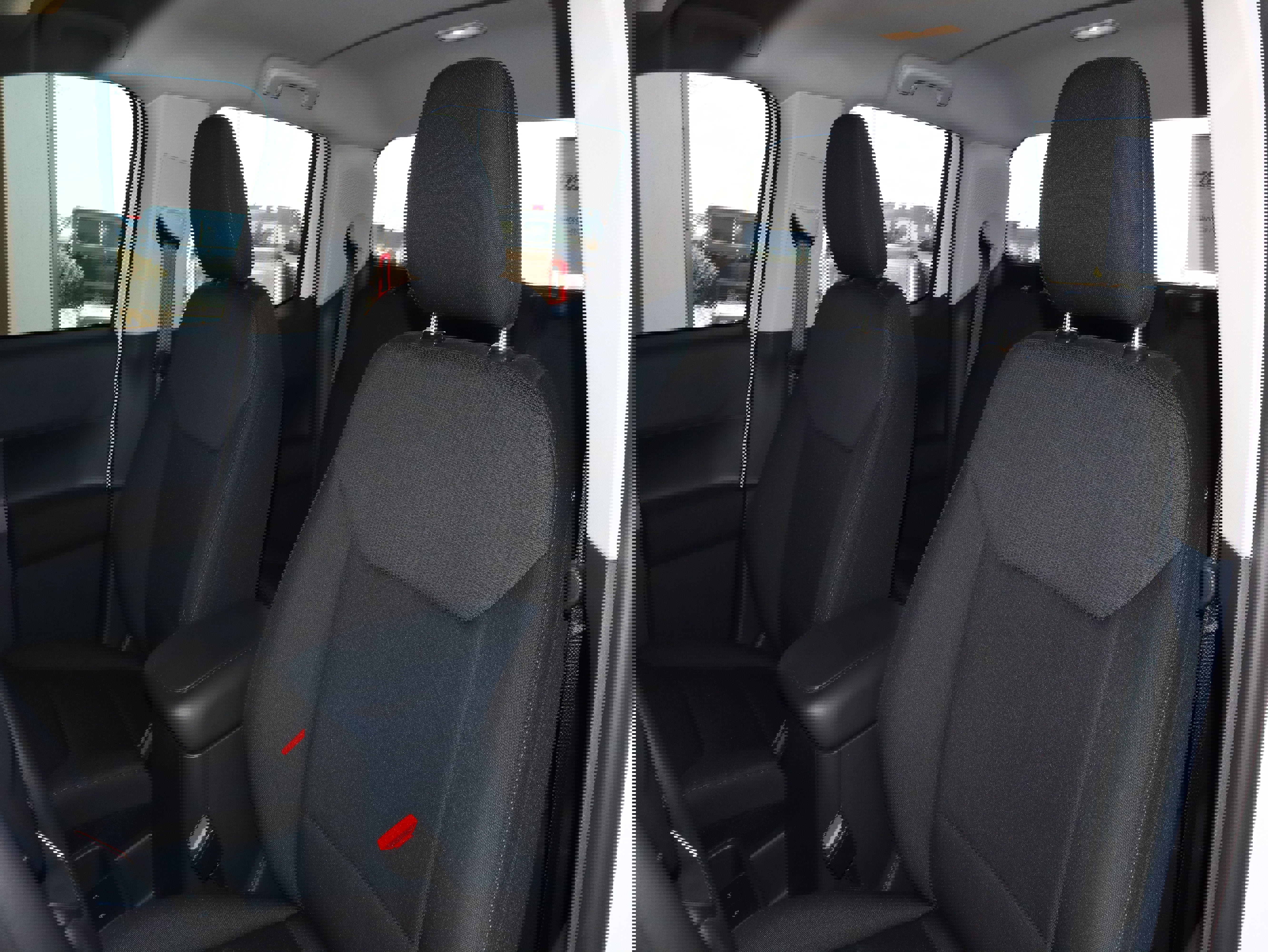 Used 2025 Ford Maverick XL w/ Equipment Group 102A image 32