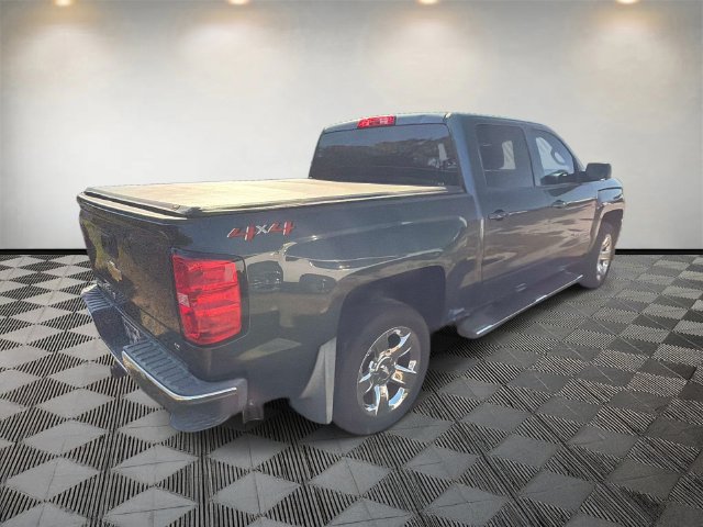 Used 2018 Chevrolet Silverado 1500 LT w/ LT Eassist Package AWD/4WD image 6
