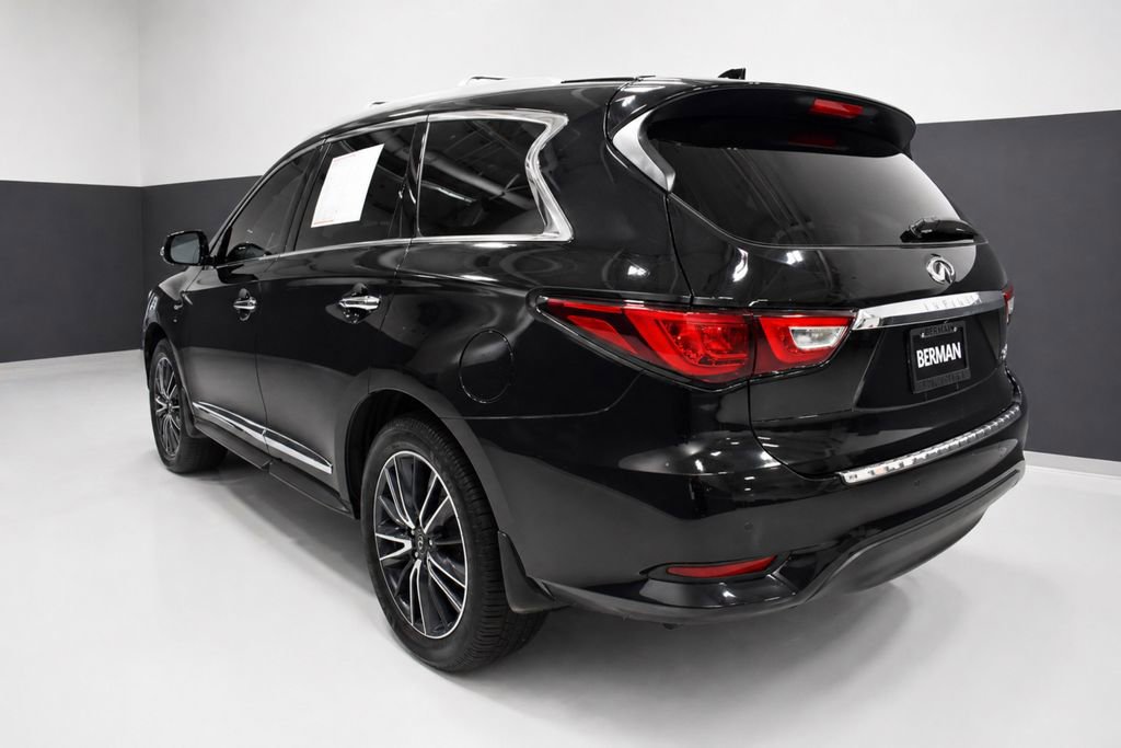Used 2016 INFINITI QX60 Luxe w/ Deluxe Technology Package AWD/4WD image 3