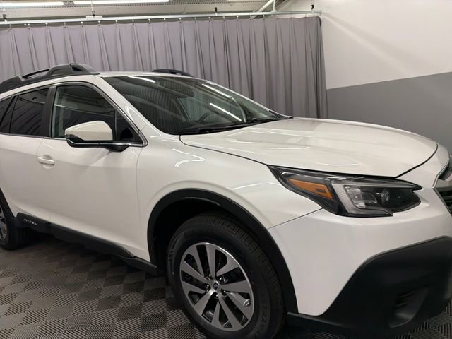 Used 2022 Subaru Outback Premium AWD/4WD image 4