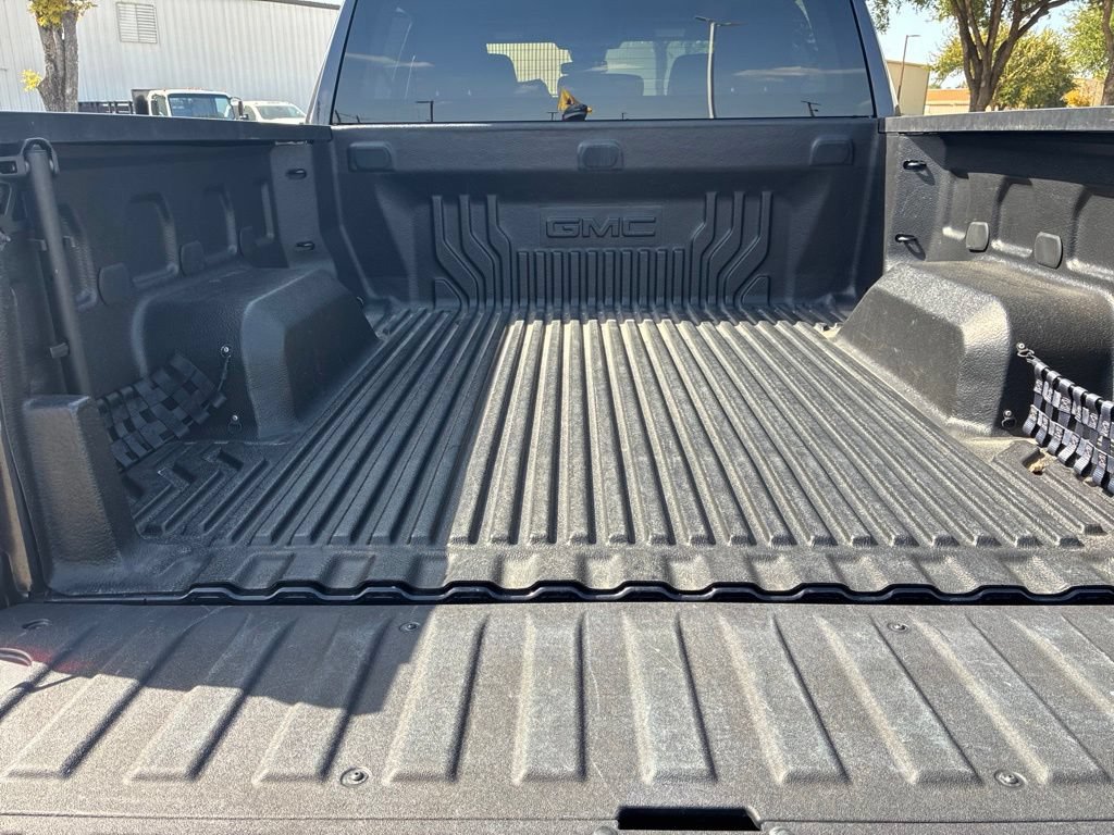 Used 2023 GMC Sierra 1500 Elevation RWD image 9