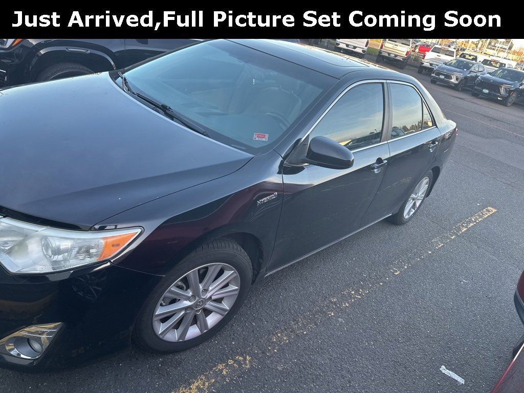 Used 2014 Toyota Camry XLE w/ Leather Package