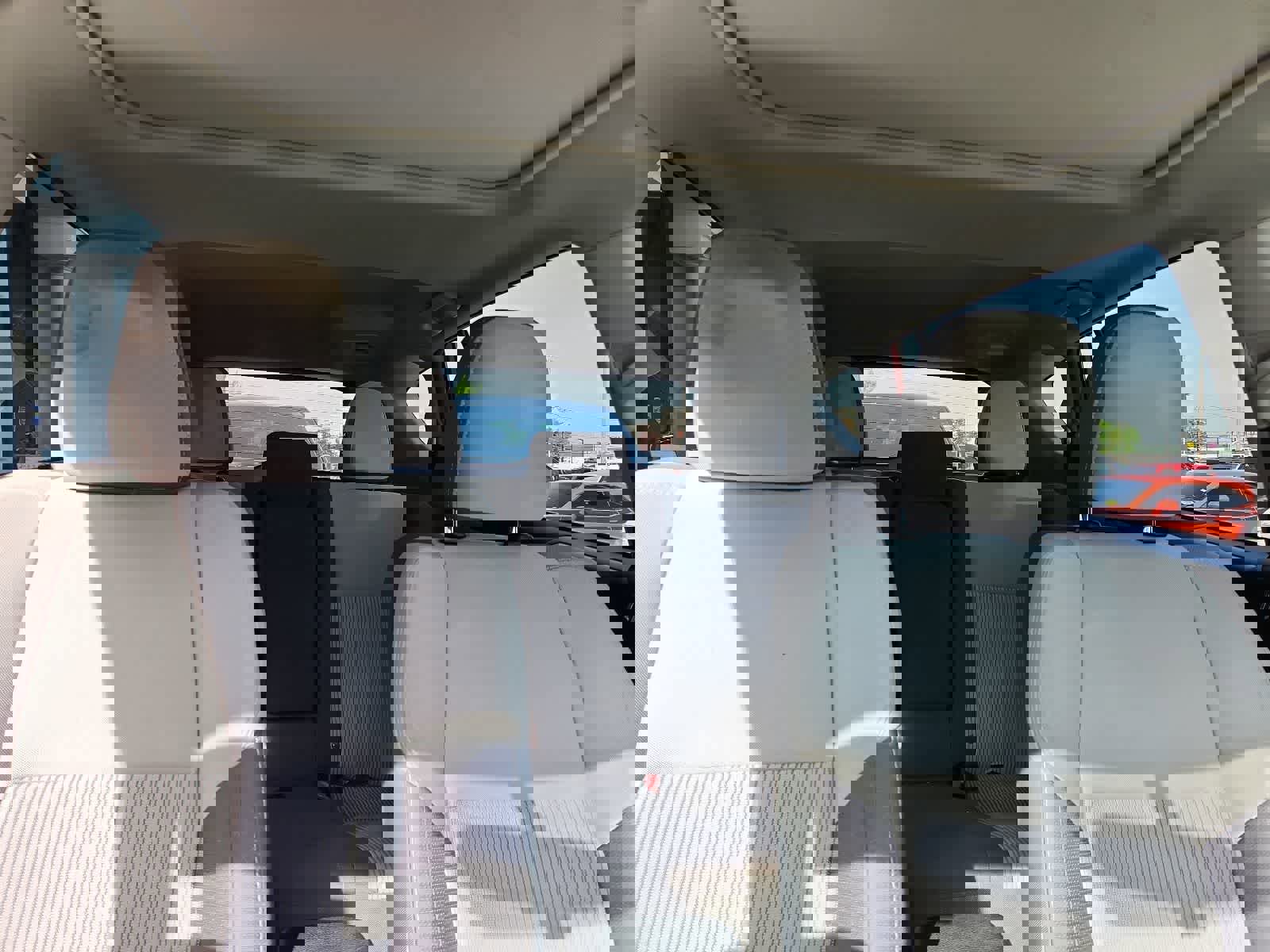 Used 2015 Toyota RAV4 XLE FWD image 19