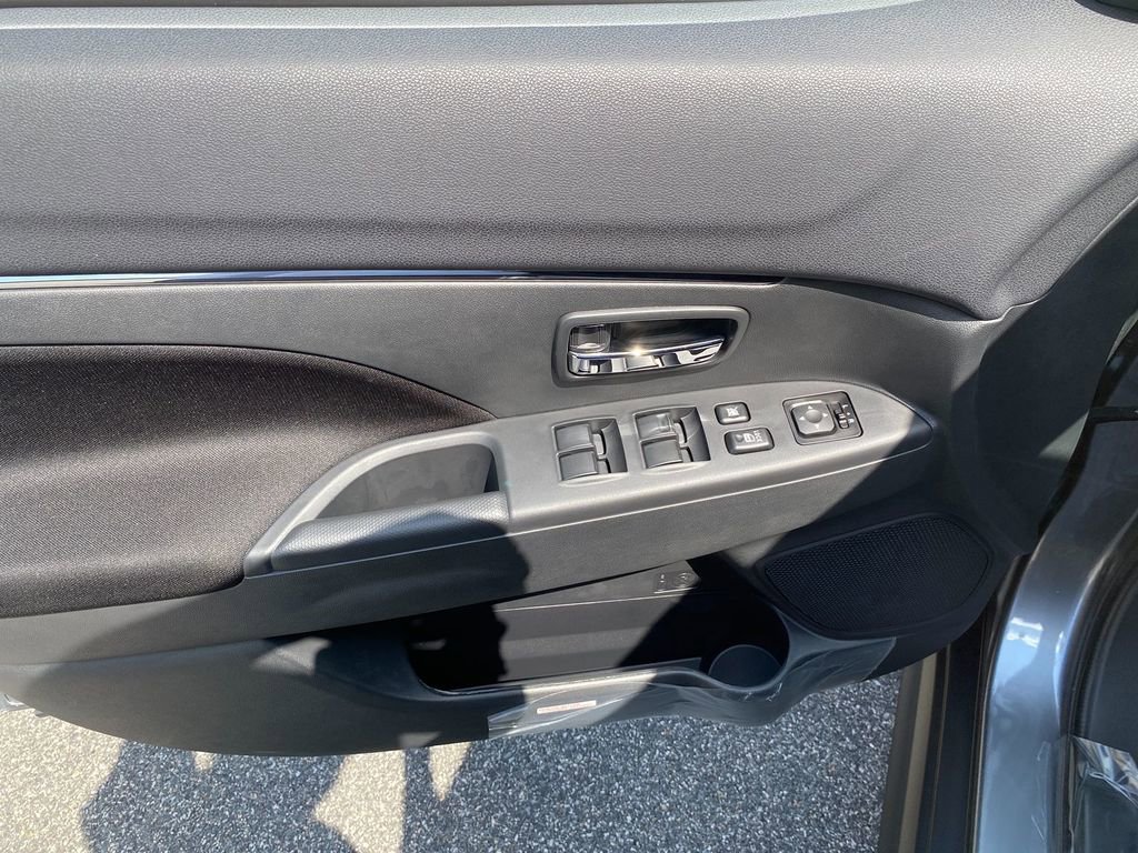 New 2025 Mitsubishi Outlander Sport ES image 11
