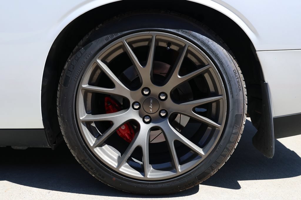 Used 2016 Dodge Challenger SRT Hellcat RWD image 9