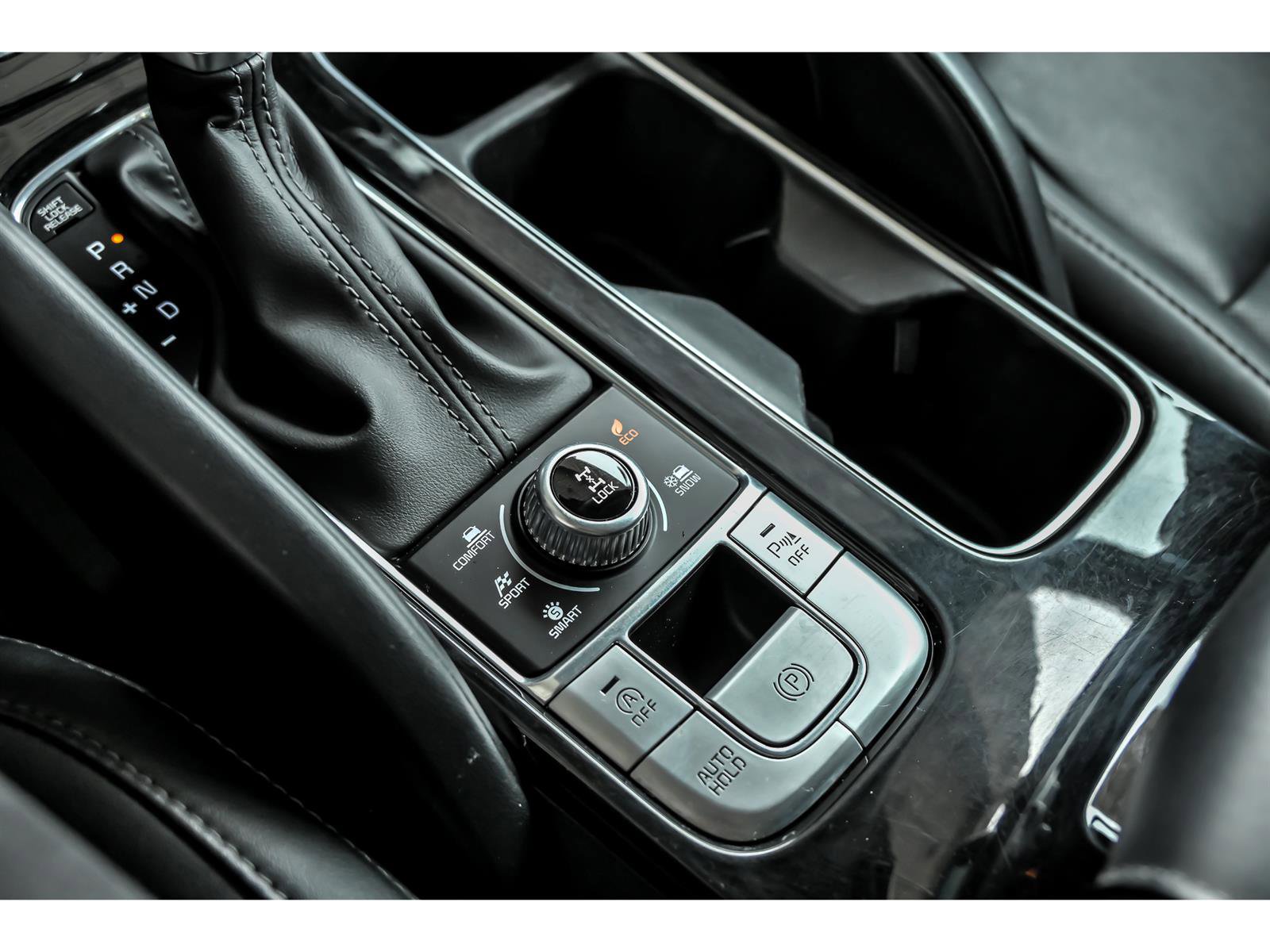 Used 2022 Kia Telluride S image 25