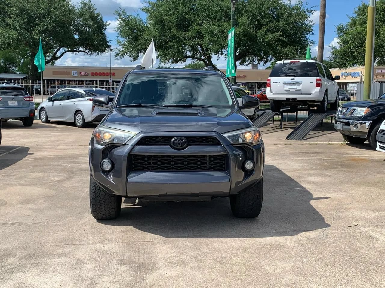 Used 2019 Toyota 4Runner SR5 RWD image 2