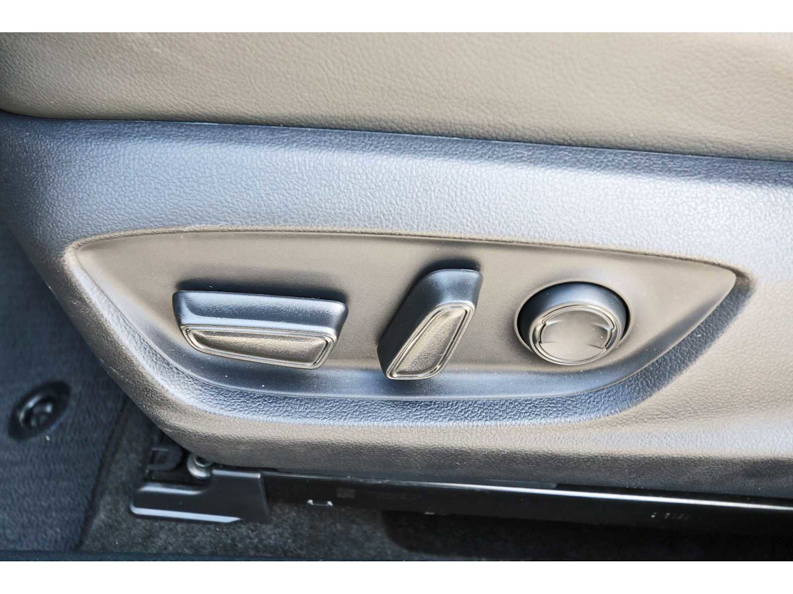 Used 2023 Toyota Camry SE image 26