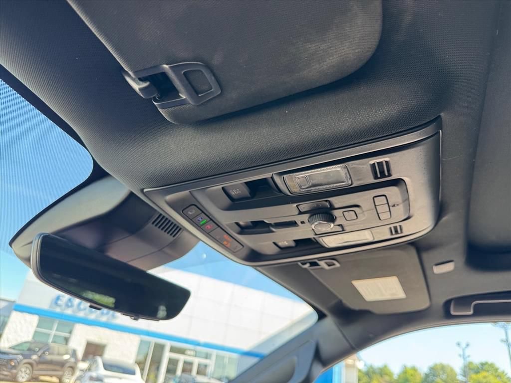 Used 2023 Chevrolet Tahoe High Country w/ Advanced Technology Package AWD/4WD image 31