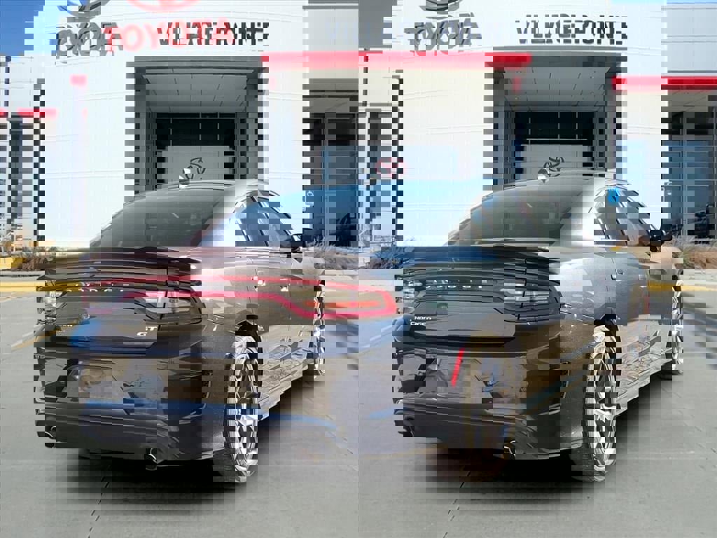 Used 2019 Dodge Charger GT image 4