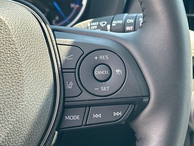 Used 2025 Toyota RAV4 XLE Premium w/ Weather Package AWD/4WD image 22