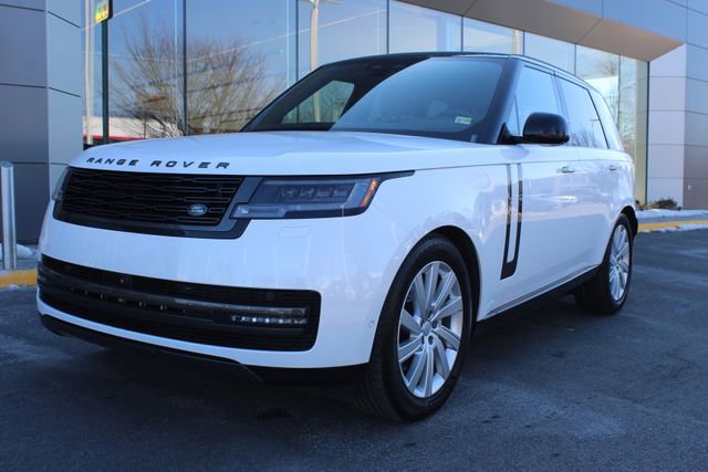 Used 2024 Land Rover Range Rover SE