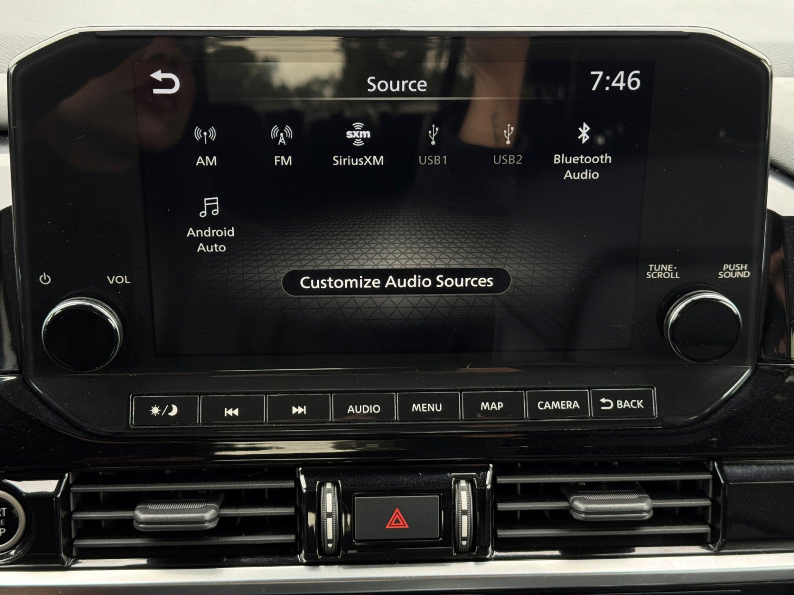 Used 2022 Nissan Pathfinder SL w/ SL Premium Package FWD image 25