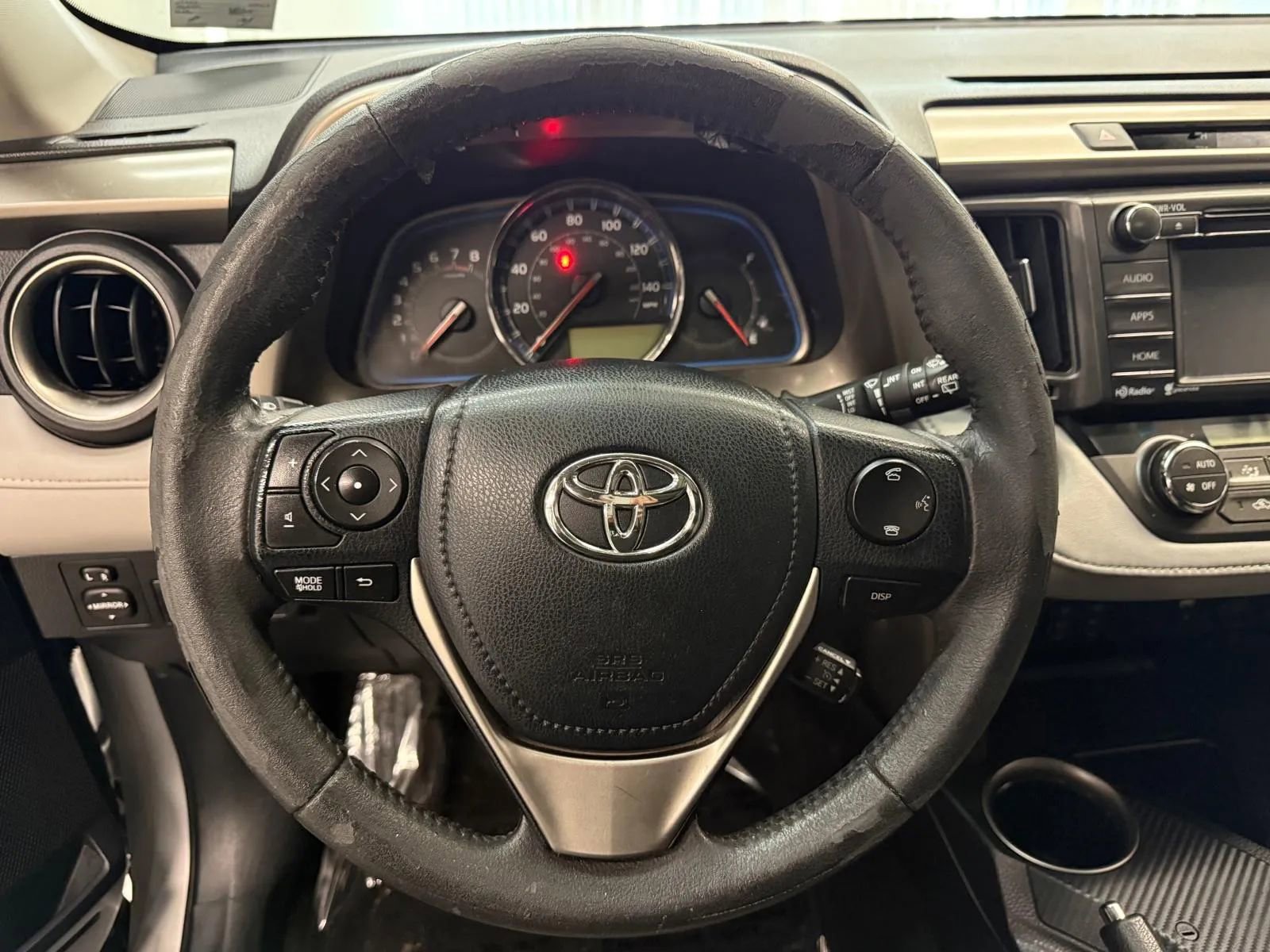 Used 2015 Toyota RAV4 Limited image 22