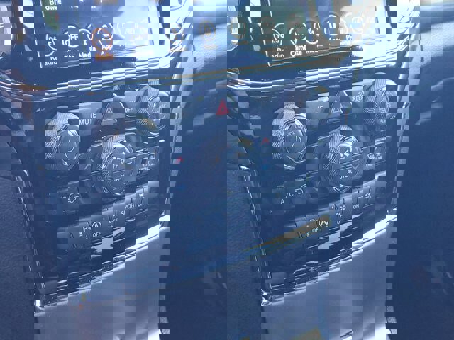 Used 2019 Jeep Grand Cherokee Altitude image 26