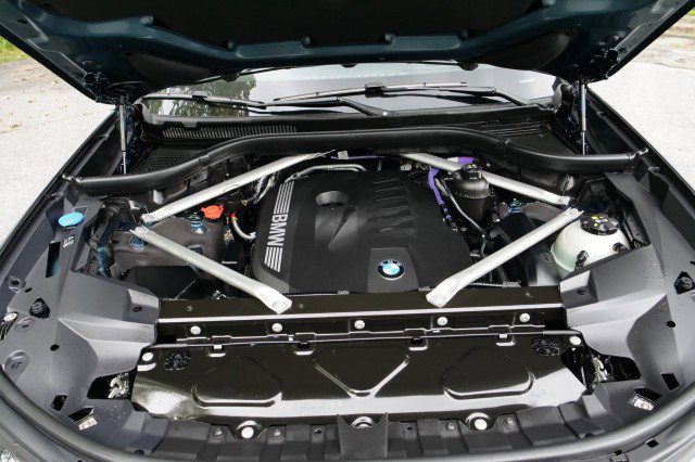 Used 2024 BMW X7 xDrive40i w/ Premium Package image 64