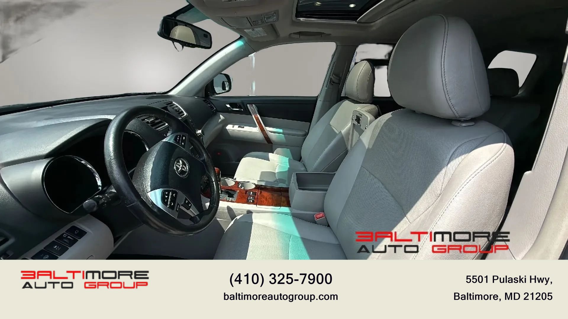 Used 2012 Toyota Highlander Limited w/ Tow Pkg AWD/4WD image 10