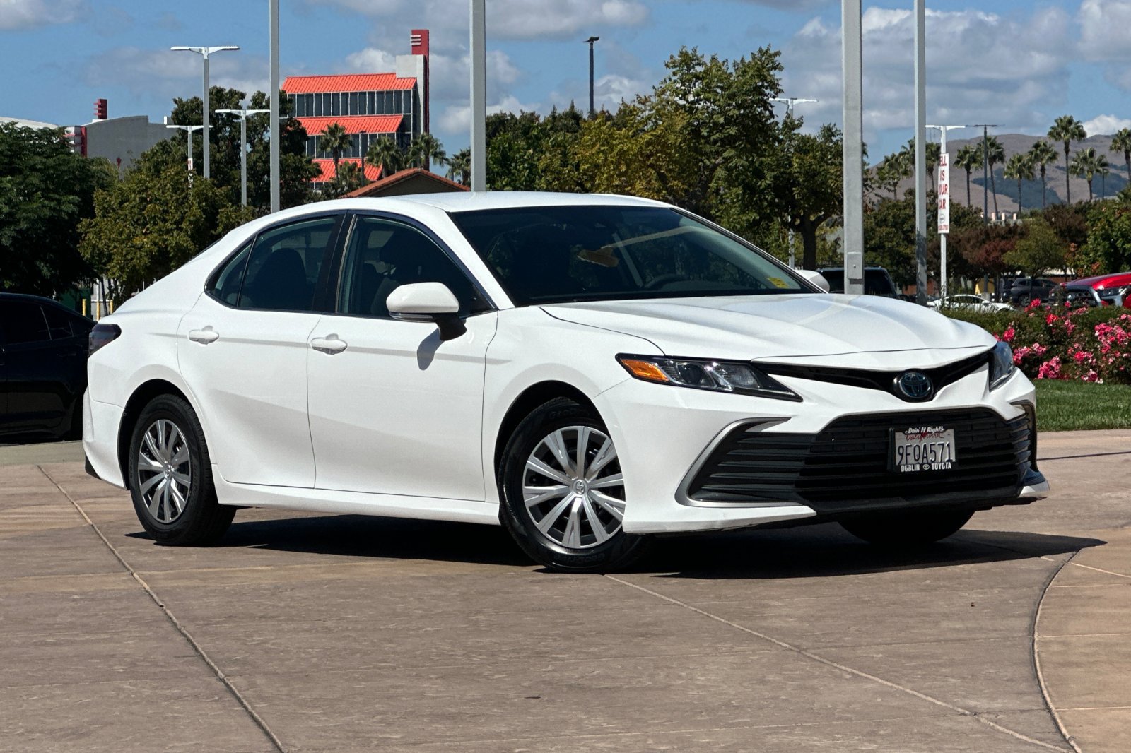 Certified 2023 Toyota Camry LE FWD image 2